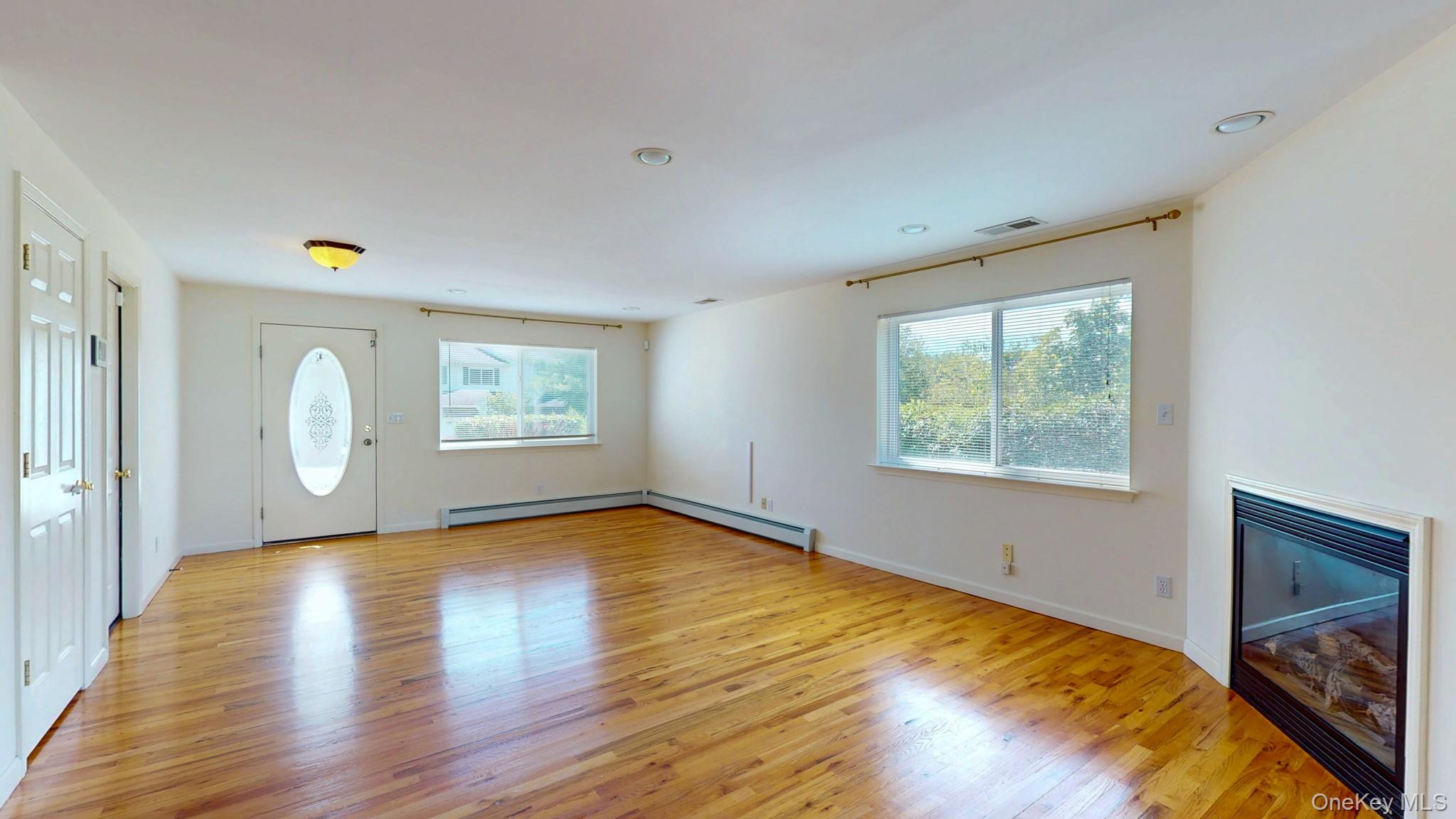 #19 photo, 241 Tamerisk Lane, New Windsor , NY 12553