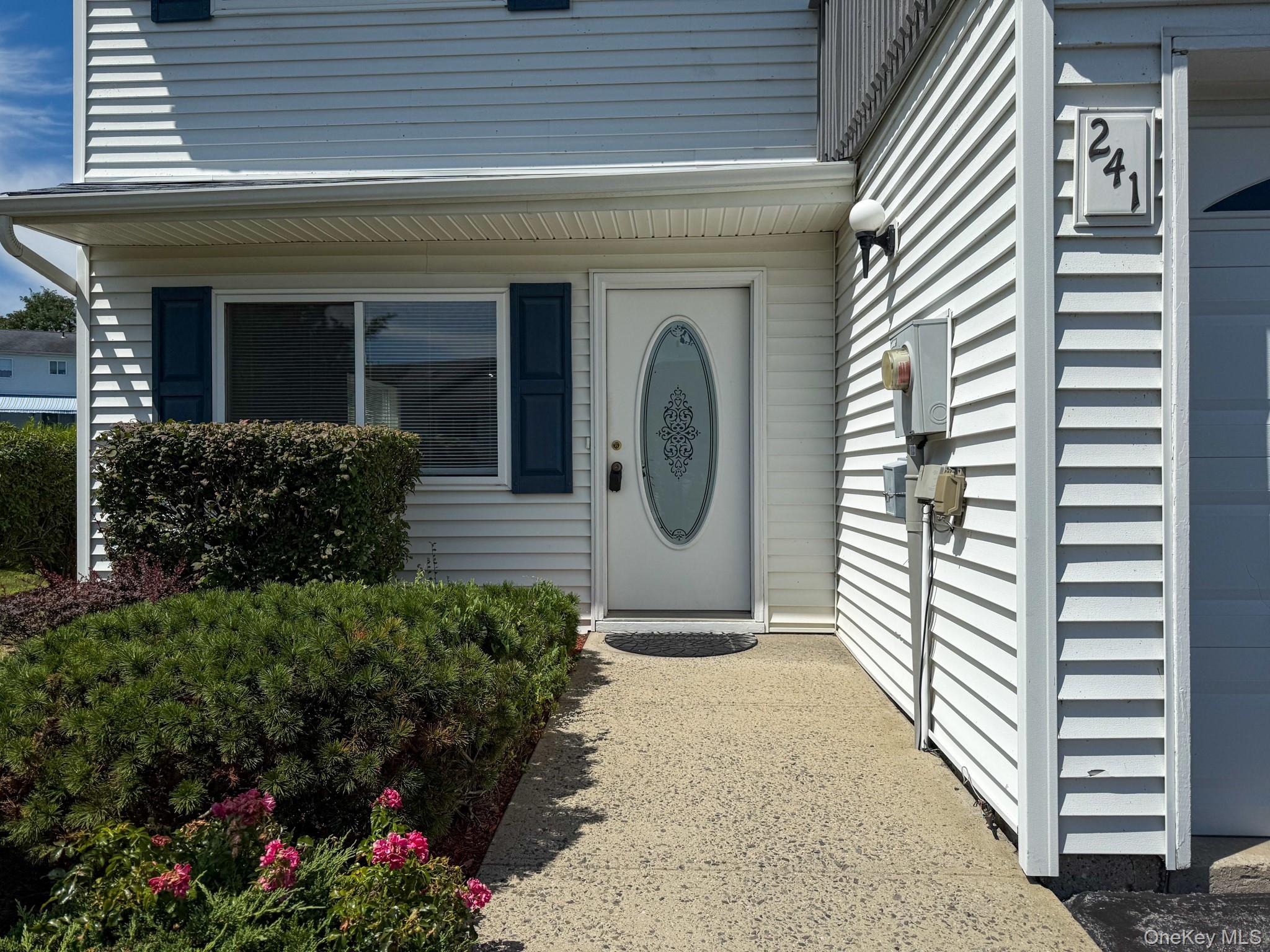 #3 photo, 241 Tamerisk Lane, New Windsor , NY 12553