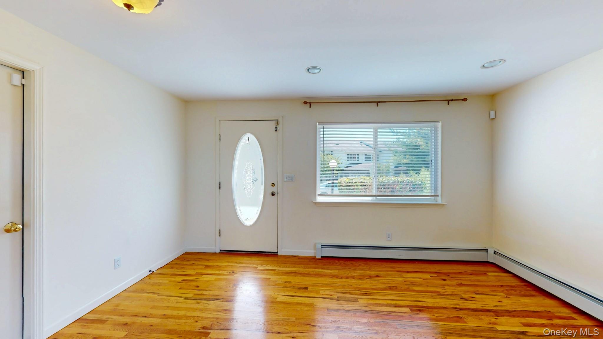 #4 photo, 241 Tamerisk Lane, New Windsor , NY 12553