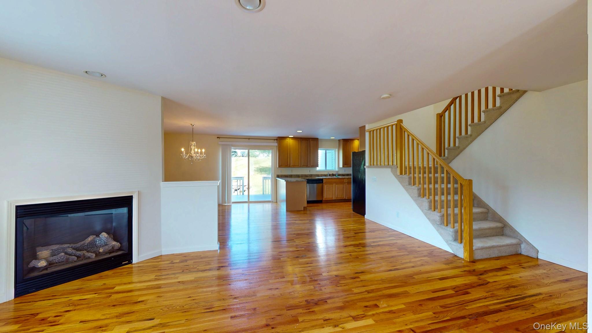 #7 photo, 241 Tamerisk Lane, New Windsor , NY 12553