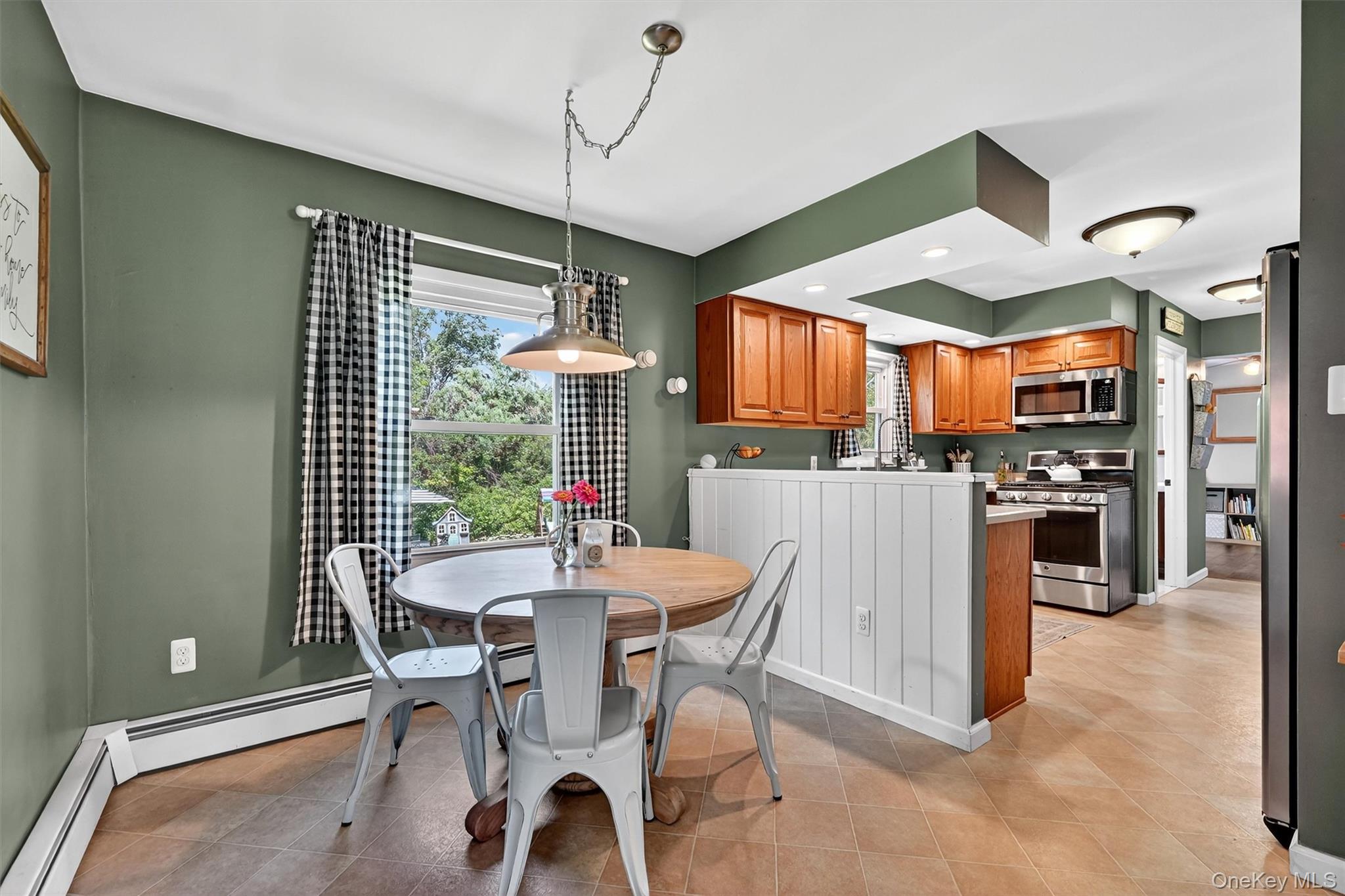 #11 photo, 82 Hillside Drive, Marlboro , NY 12542