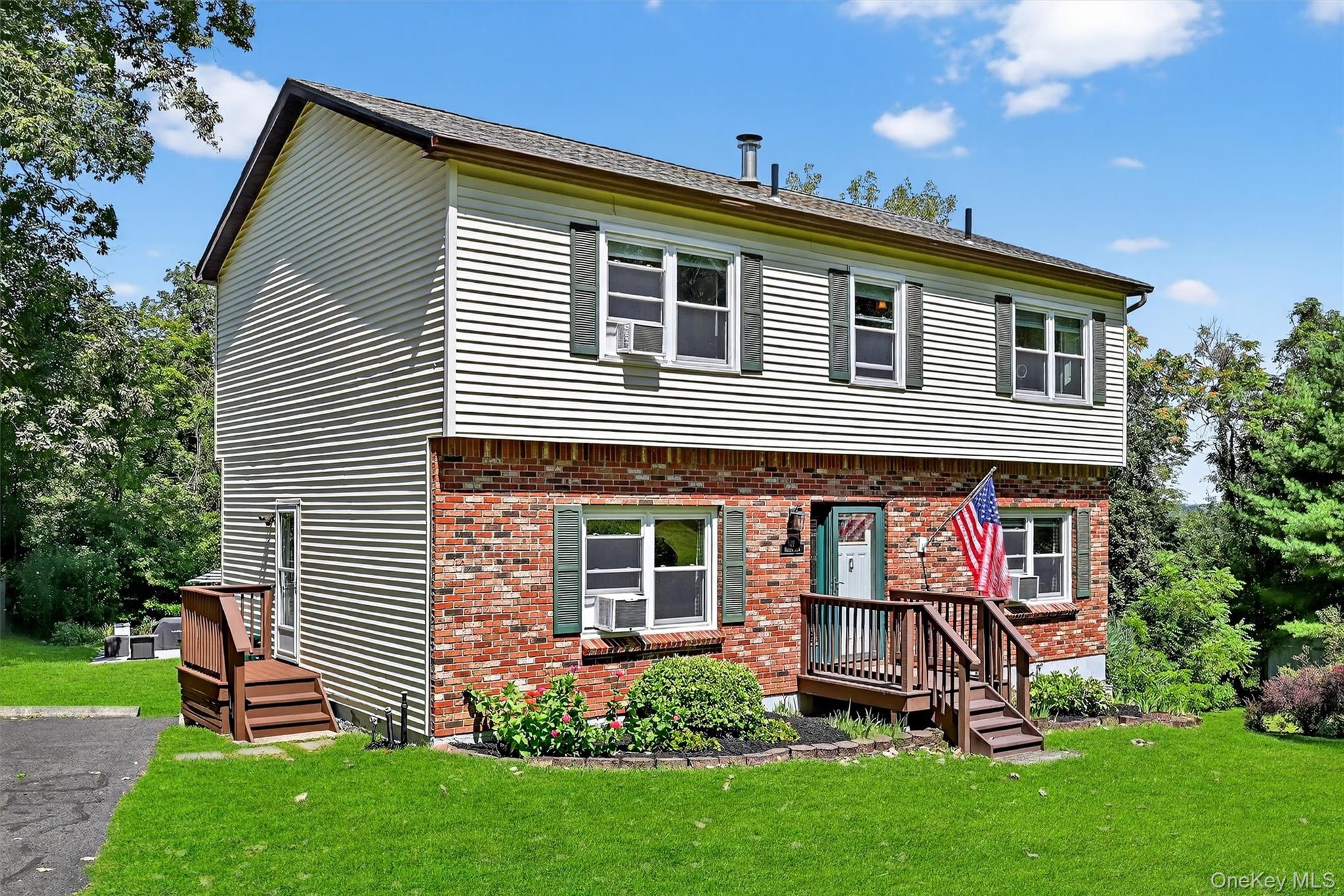 #2 photo, 82 Hillside Drive, Marlboro , NY 12542