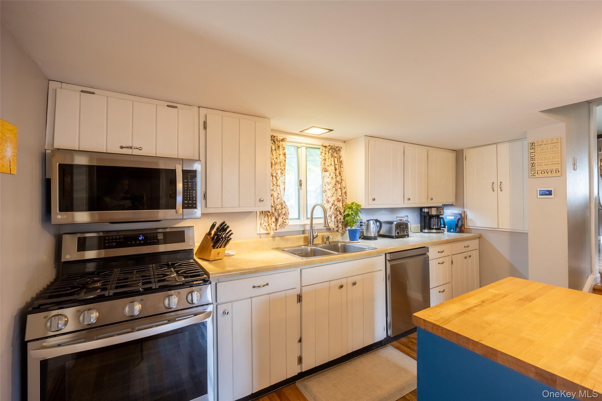 #12 photo, 54 North Avenue, Pleasant Valley , NY 12569