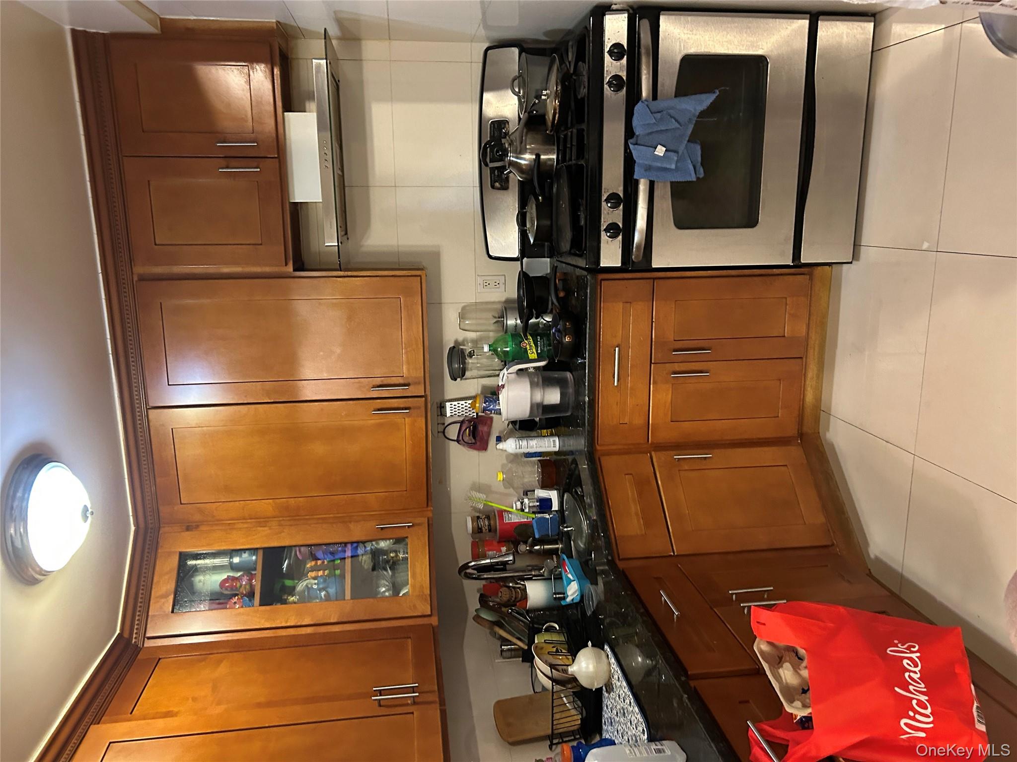 #2 photo, 9115 lamont Avenue, クイーンズ区 Elmhurst , NY 11373