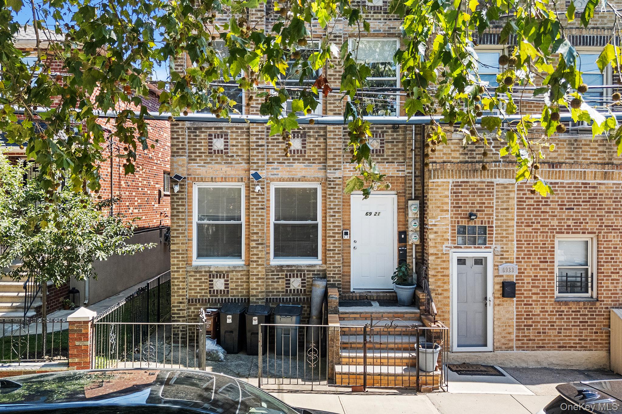 #1 photo, 6921 78th Street, クイーンズ区 Middle Village , NY 11379