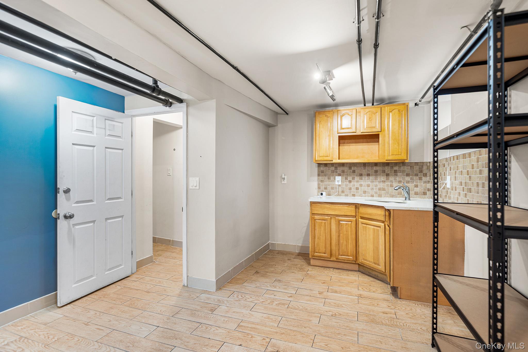 #20 photo, 6921 78th Street, クイーンズ区 Middle Village , NY 11379