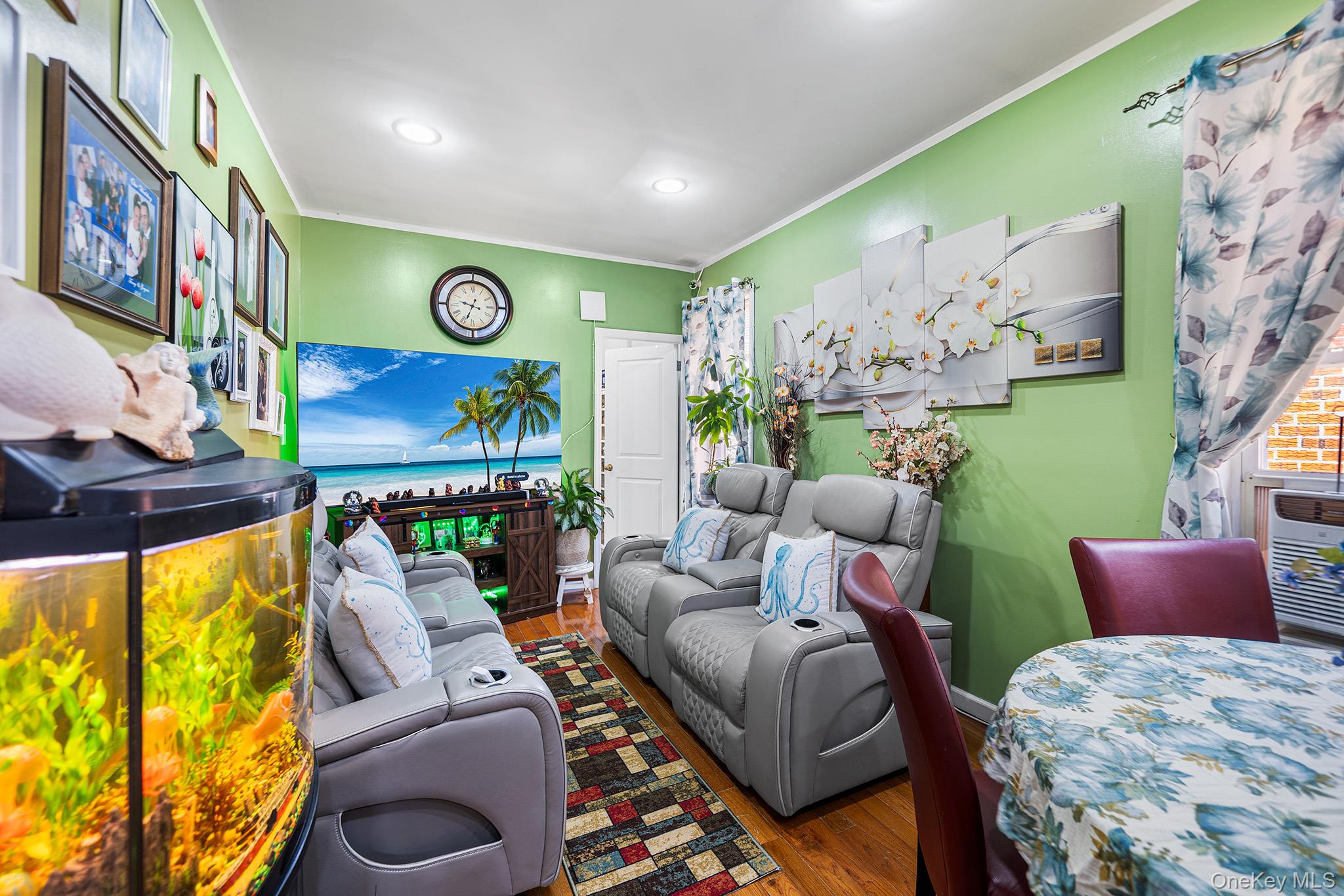 #3 photo, 6921 78th Street, クイーンズ区 Middle Village , NY 11379