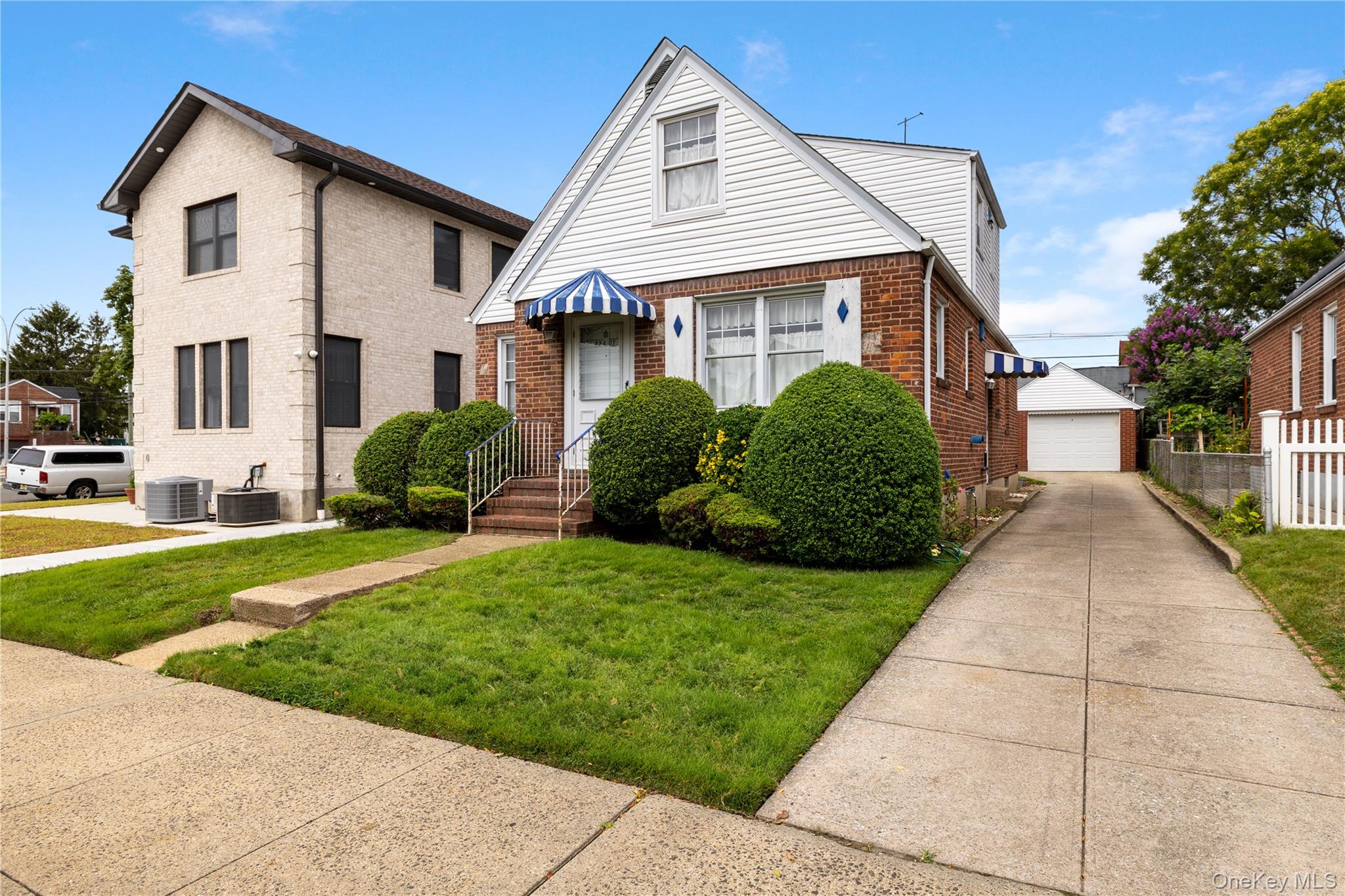 #1 photo, 25407 84th Road, 皇后區 花卉园 Floral Park , NY 11001