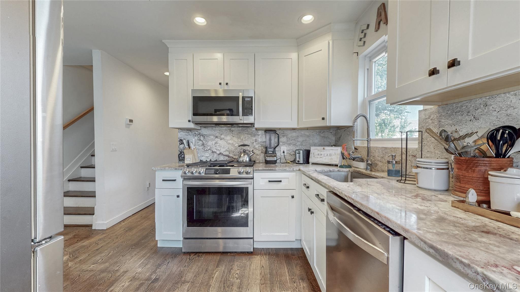 #12 photo, 2347 Pine Street, ナッソー郡 Seaford , NY 11783