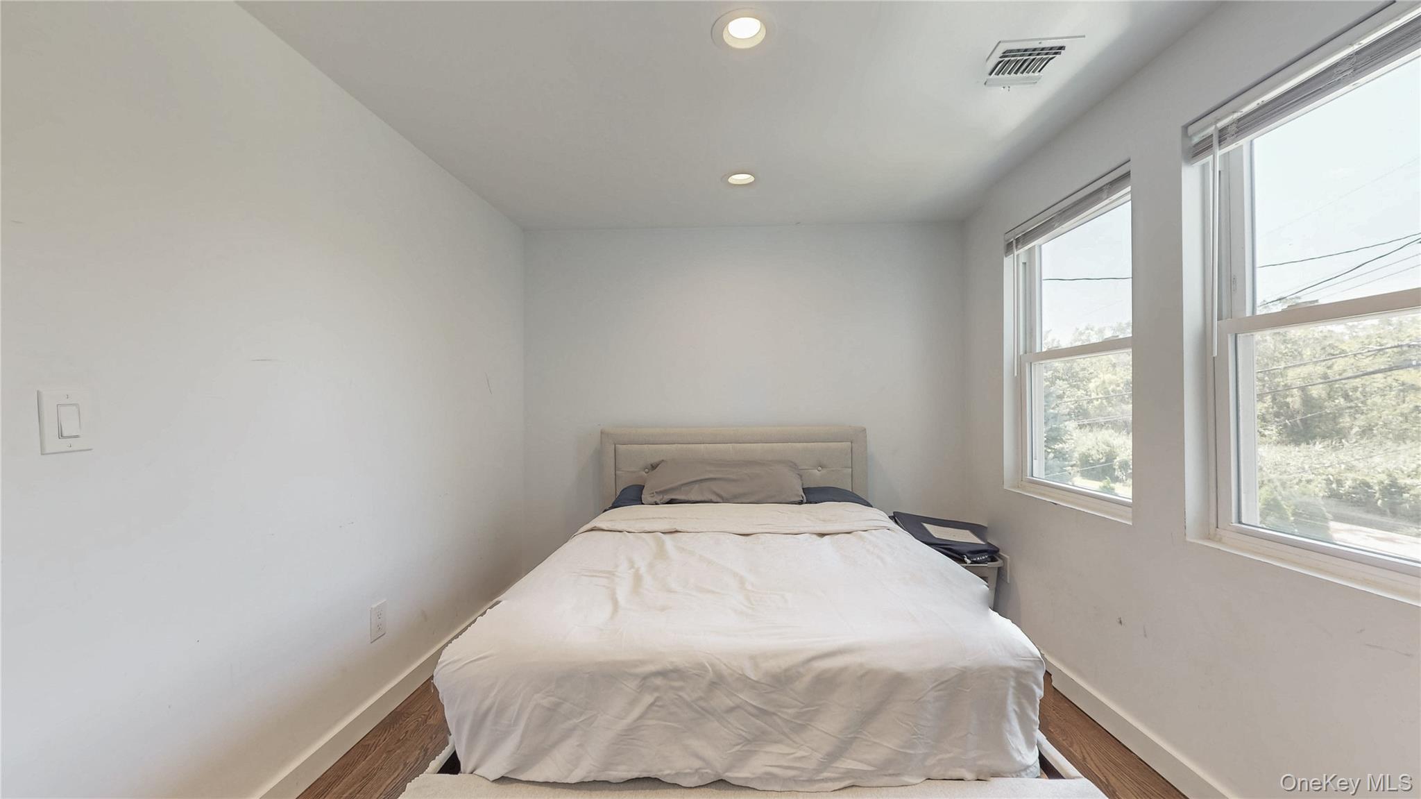 #18 photo, 2347 Pine Street, ナッソー郡 Seaford , NY 11783