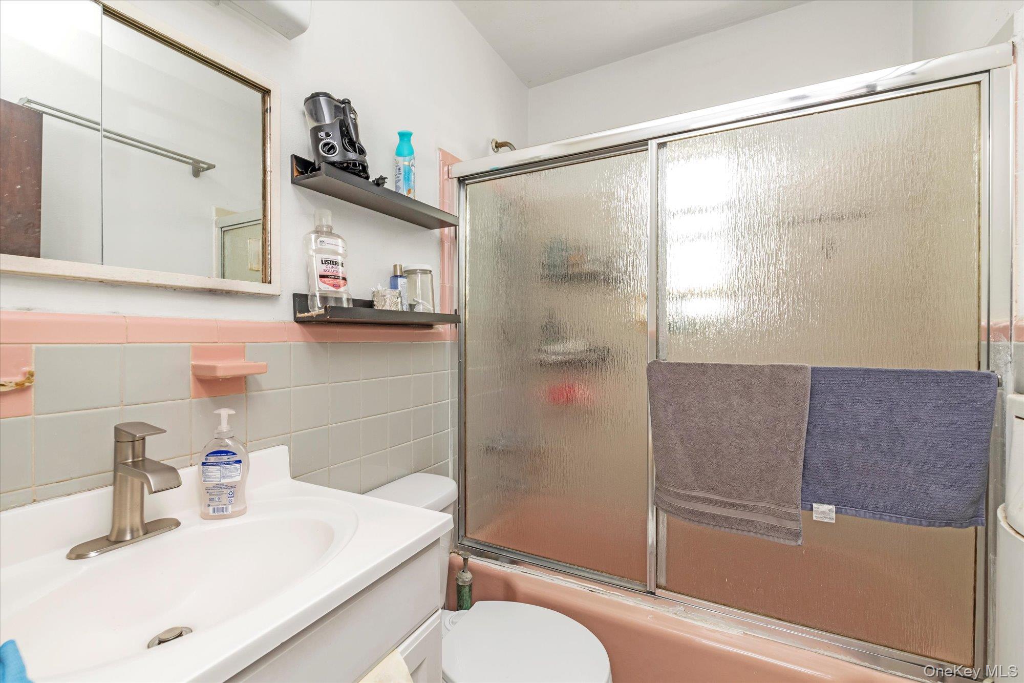 #11 photo, 25-14 44th Street, クイーンズ区 Astoria , NY 11103