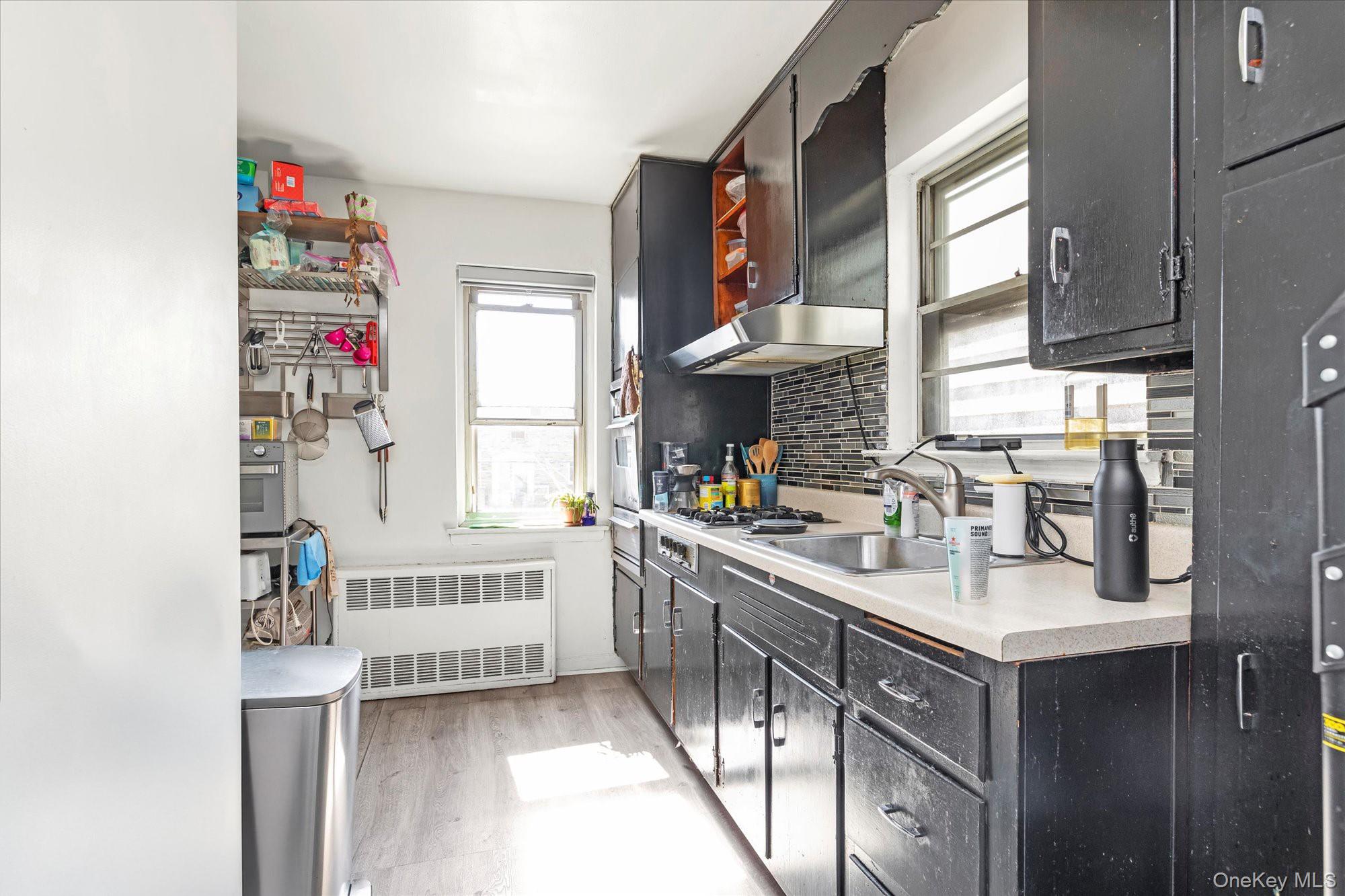 #6 photo, 25-14 44th Street, クイーンズ区 Astoria , NY 11103