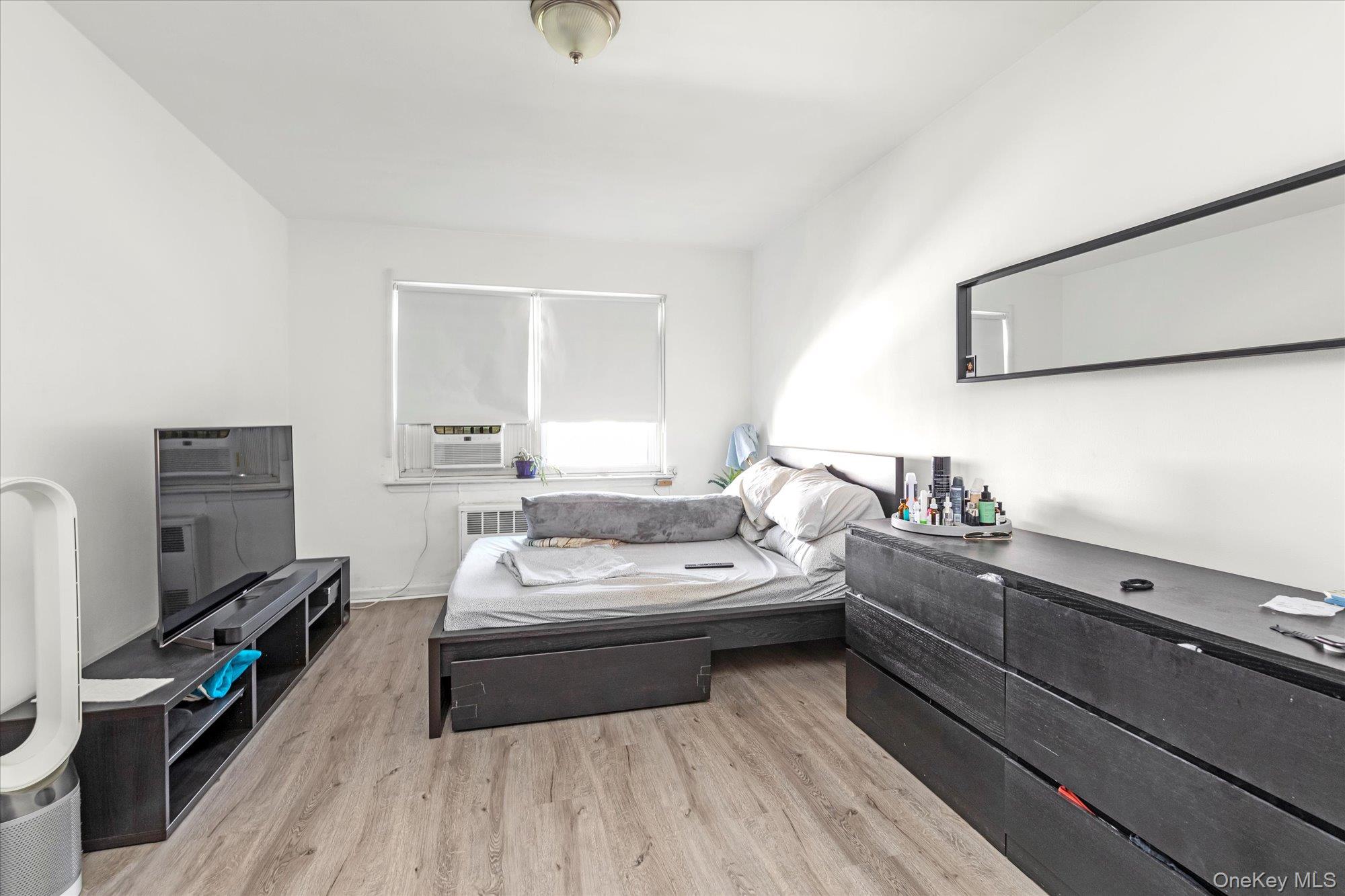 #8 photo, 25-14 44th Street, クイーンズ区 Astoria , NY 11103