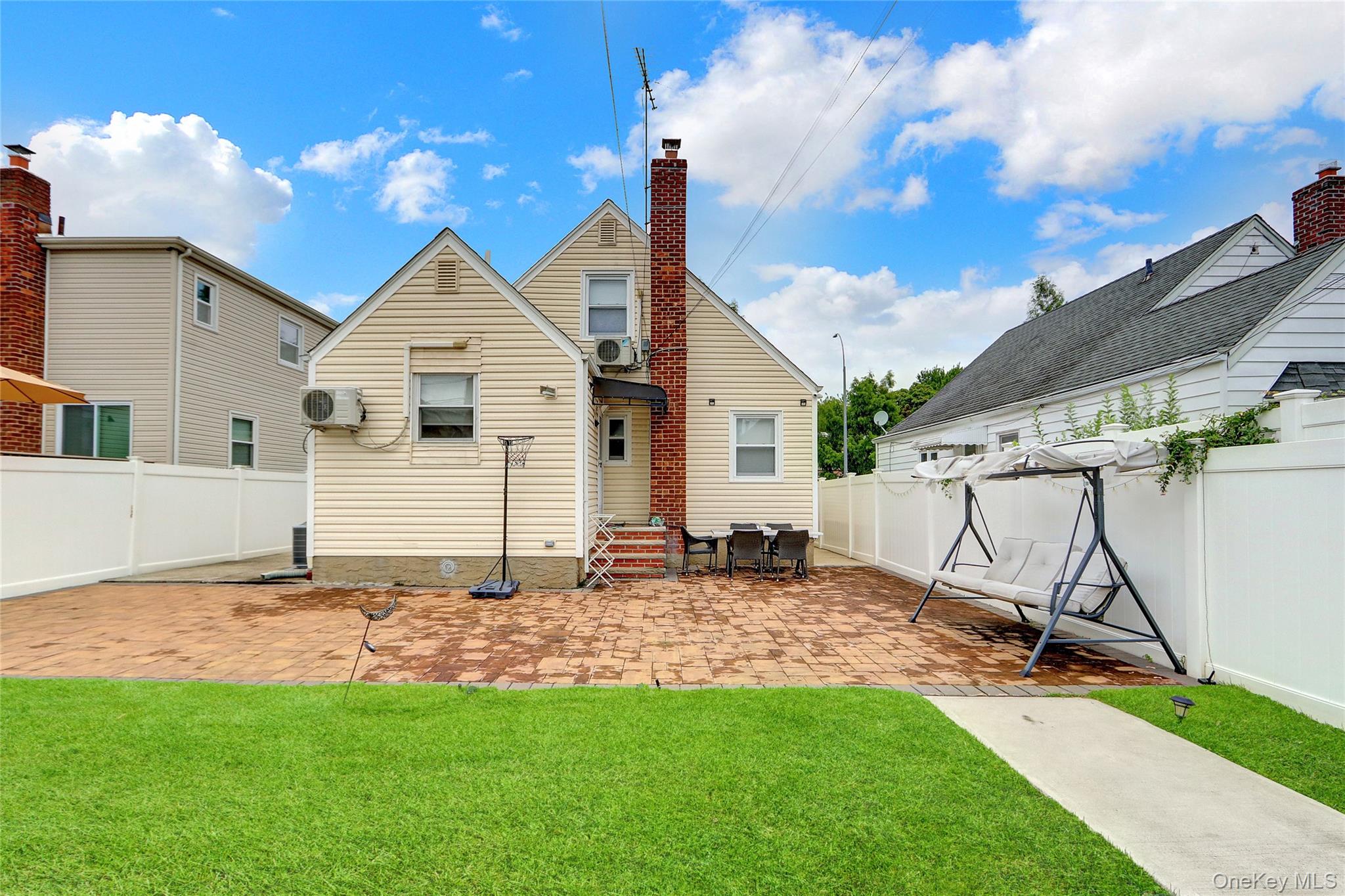 #19 photo, 163-40 19th Avenue, クイーンズ区 Whitestone , NY 11357