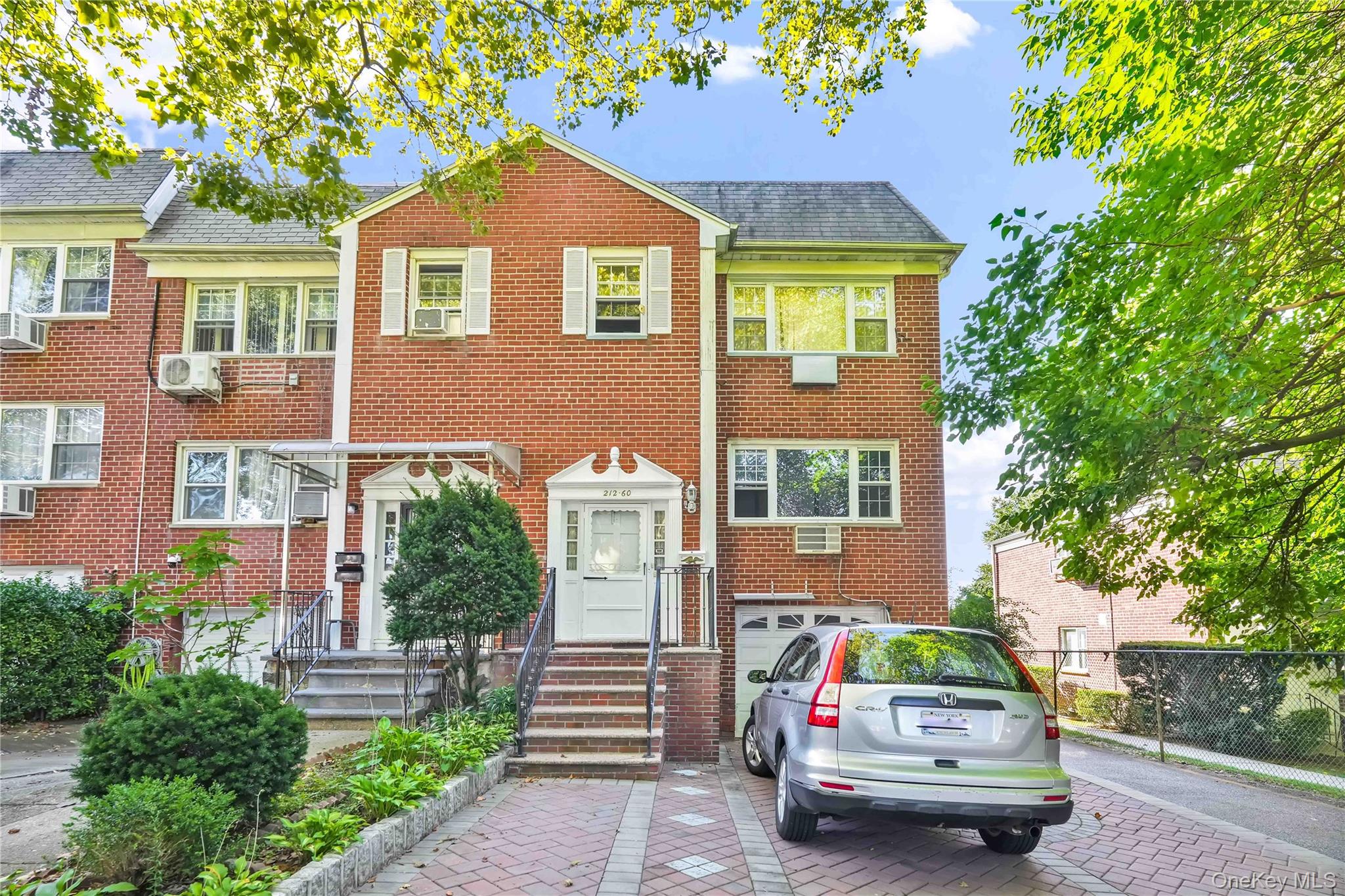 #1 photo, 21260 16th Avenue, クイーンズ区 Bayside , NY 11360