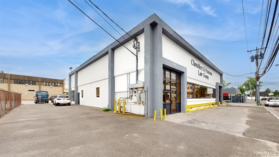 #18 photo, 26-32 Bond Street, ナッソー郡 Westbury , NY 11590