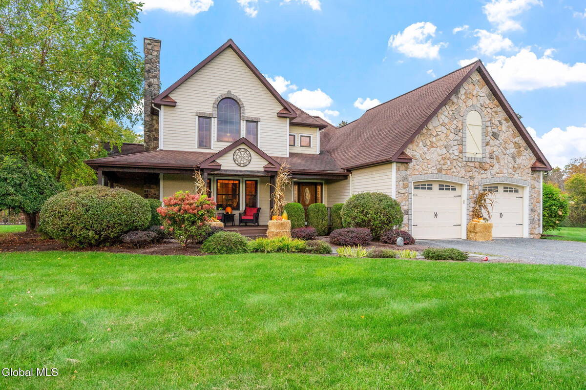 #1 photo, 737 Muitzeskill Road, Schodack , NY 12156