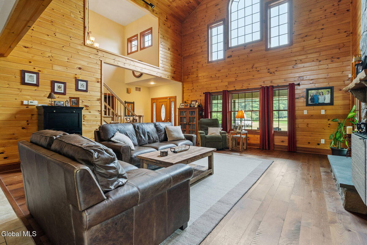 #10 photo, 737 Muitzeskill Road, Schodack , NY 12156