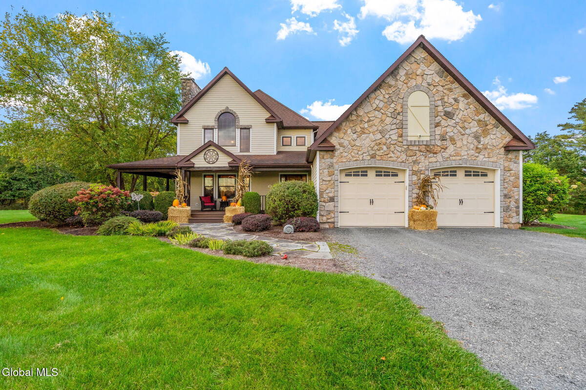 #3 photo, 737 Muitzeskill Road, Schodack , NY 12156