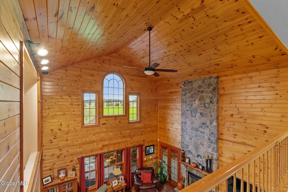 #42 photo, 737 Muitzeskill Road, Schodack , NY 12156