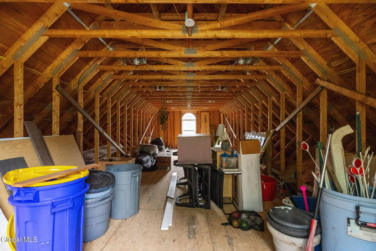 #54 photo, 737 Muitzeskill Road, Schodack , NY 12156