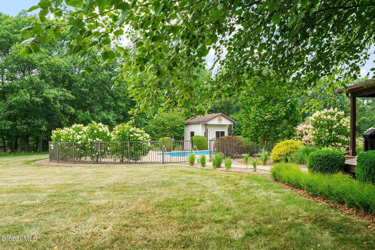 #59 photo, 737 Muitzeskill Road, Schodack , NY 12156