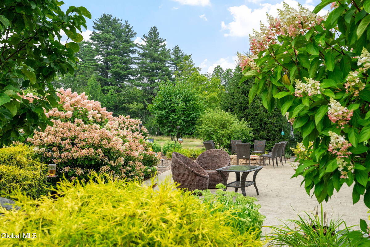 #60 photo, 737 Muitzeskill Road, Schodack , NY 12156