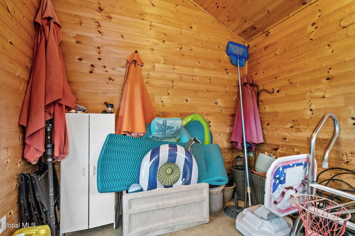 #64 photo, 737 Muitzeskill Road, Schodack , NY 12156