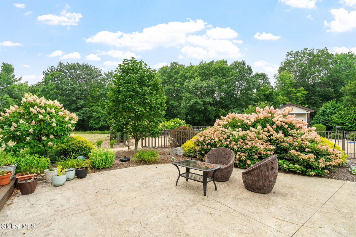 #68 photo, 737 Muitzeskill Road, Schodack , NY 12156