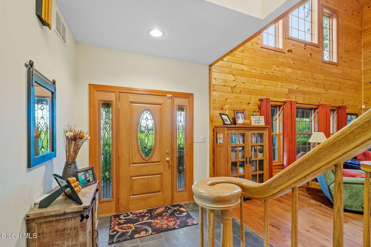 #7 photo, 737 Muitzeskill Road, Schodack , NY 12156