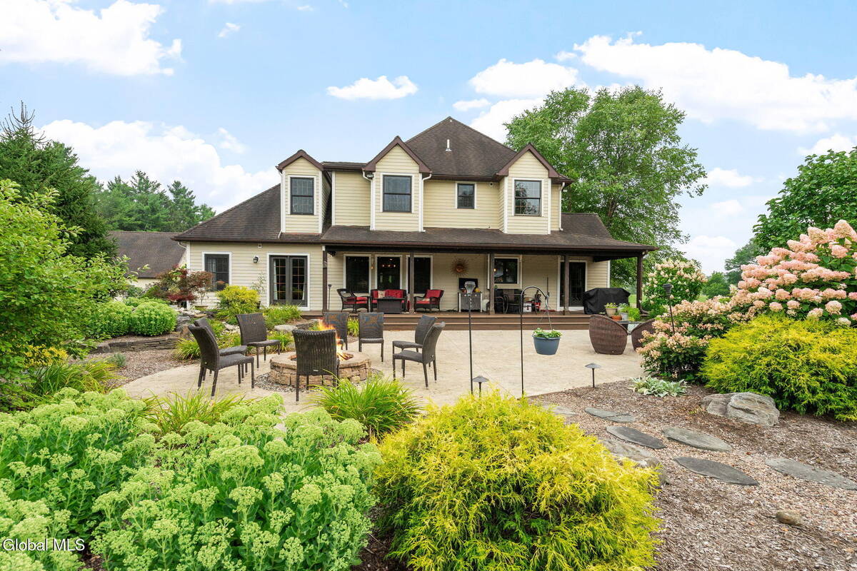 #70 photo, 737 Muitzeskill Road, Schodack , NY 12156