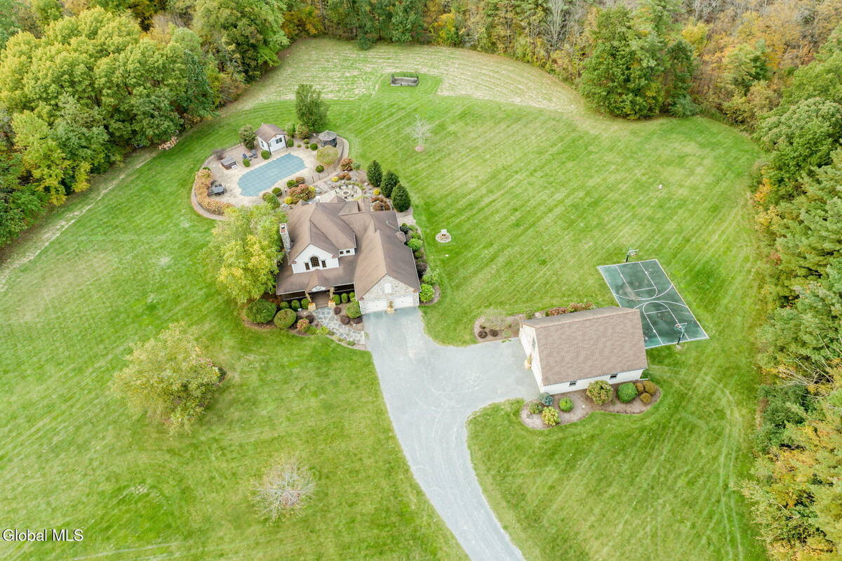 #87 photo, 737 Muitzeskill Road, Schodack , NY 12156