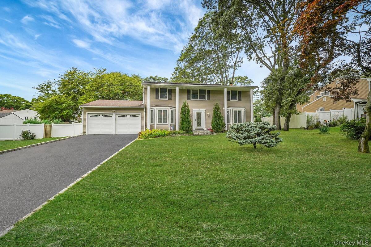 #2 photo, 24 Oakdale Avenue, サフォーク郡 Farmingville , NY 11738