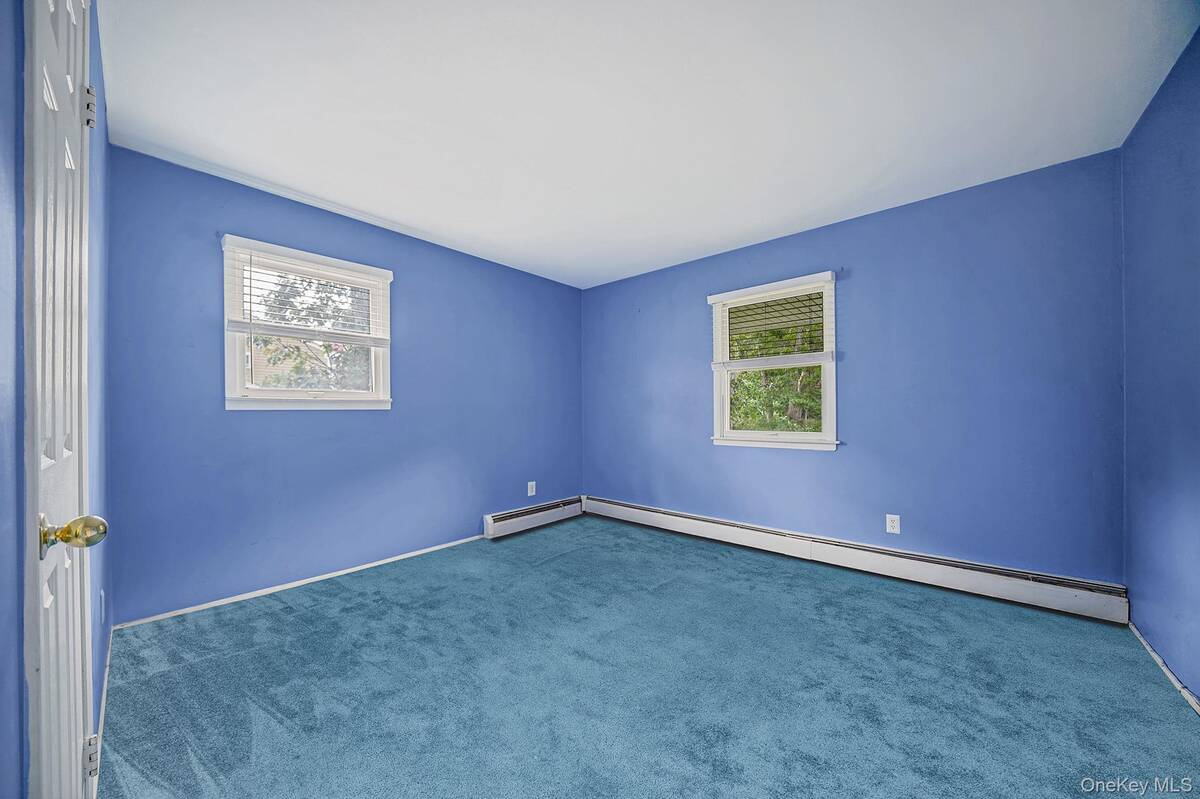 #22 photo, 24 Oakdale Avenue, サフォーク郡 Farmingville , NY 11738