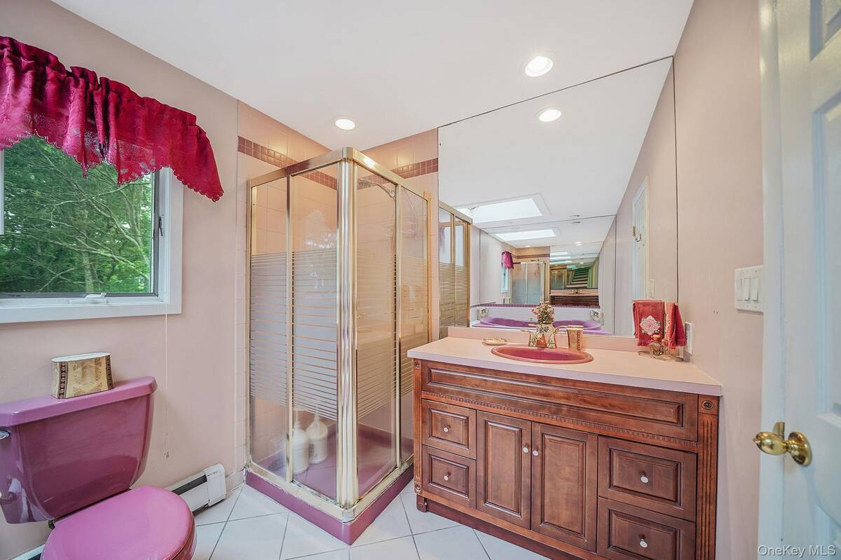 #25 photo, 24 Oakdale Avenue, サフォーク郡 Farmingville , NY 11738