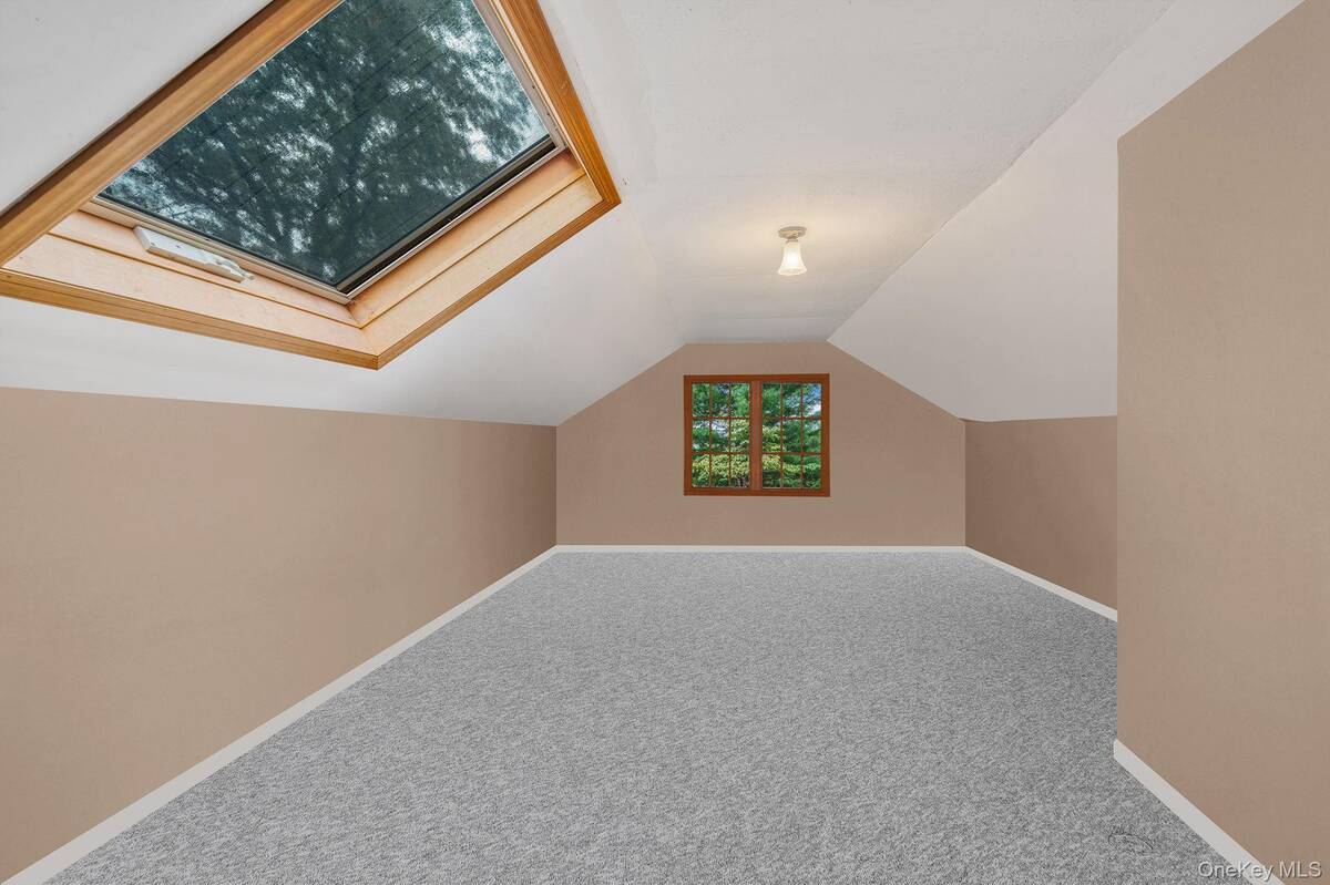 #15 photo, 68 Lakeside Drive, サフォーク郡 Farmingville , NY 11738