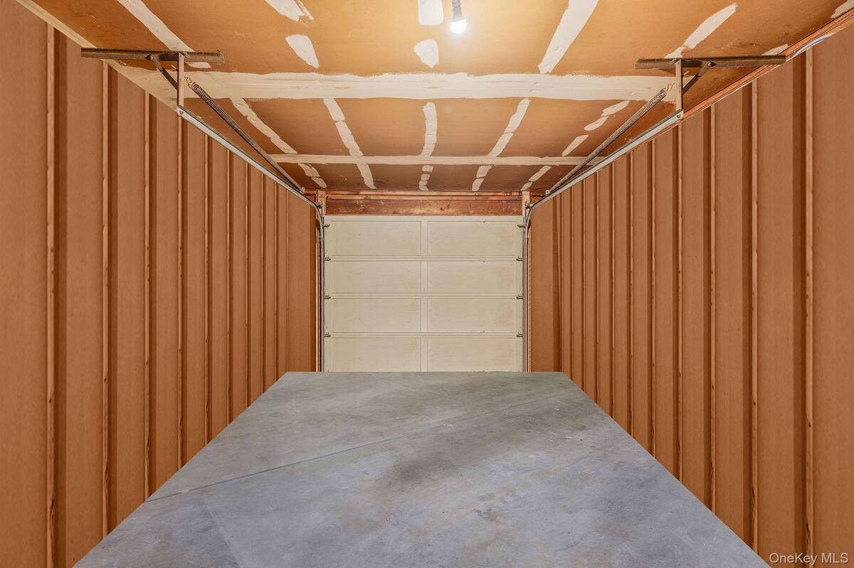 #20 photo, 68 Lakeside Drive, サフォーク郡 Farmingville , NY 11738