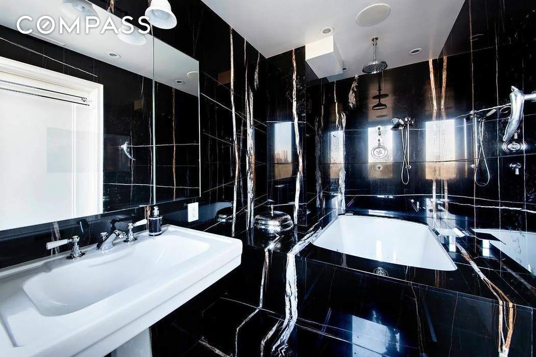 #5 photo, New York City, マンハッタン Central Park South , NY 10019