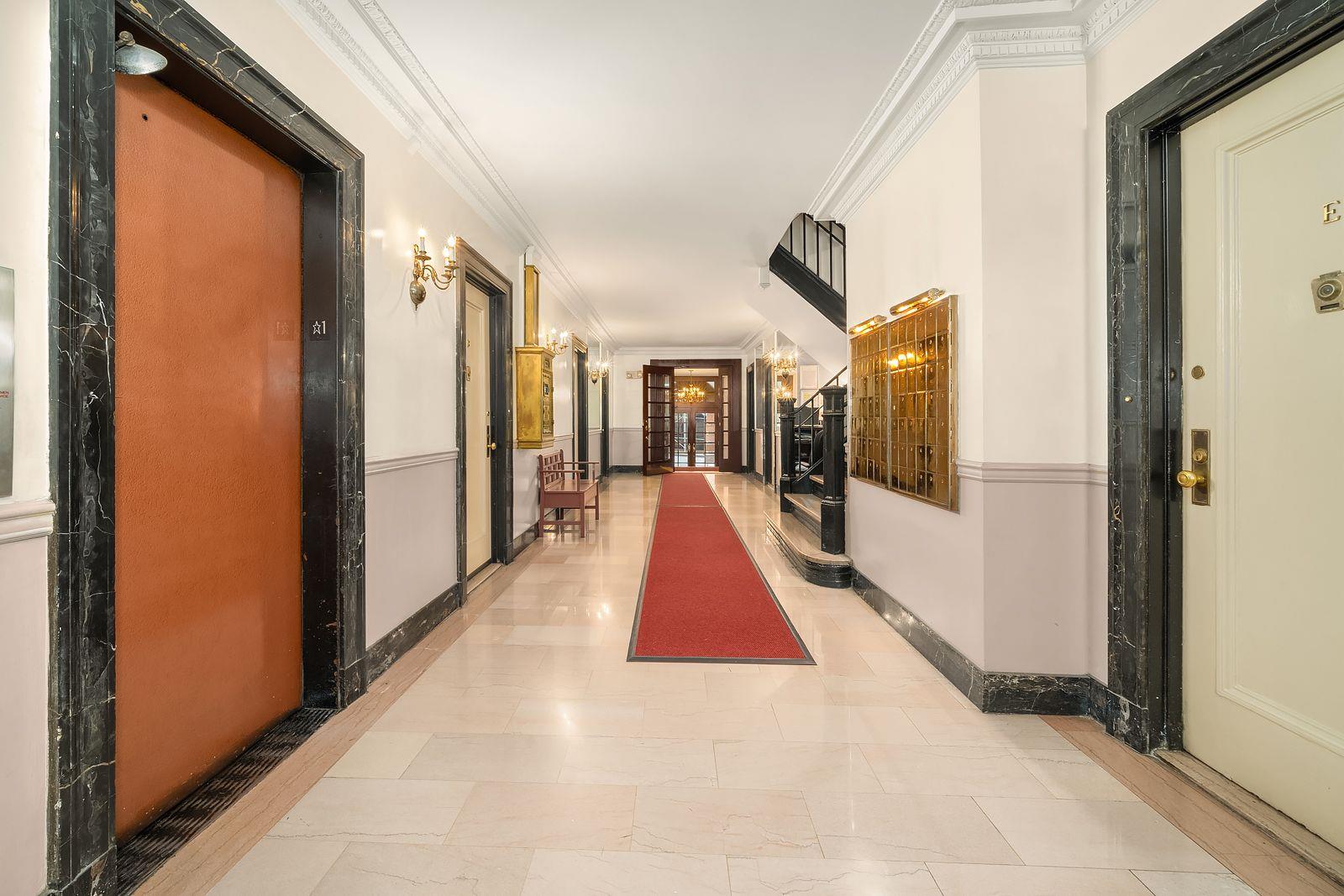 #10 photo, 136 E 36TH Street, マンハッタン Murray Hill , NY 10016