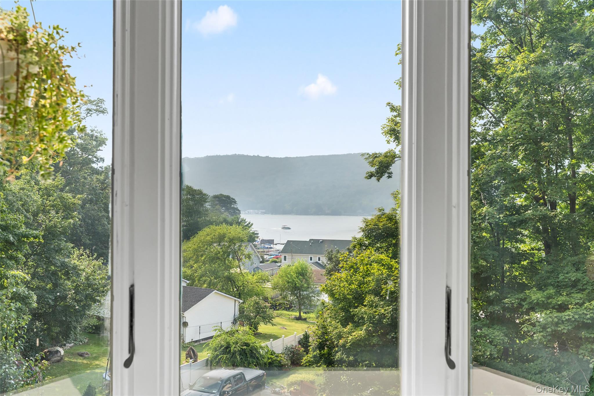 #20 photo, 10 Holiday Lane, Greenwood Lake , NY 10925