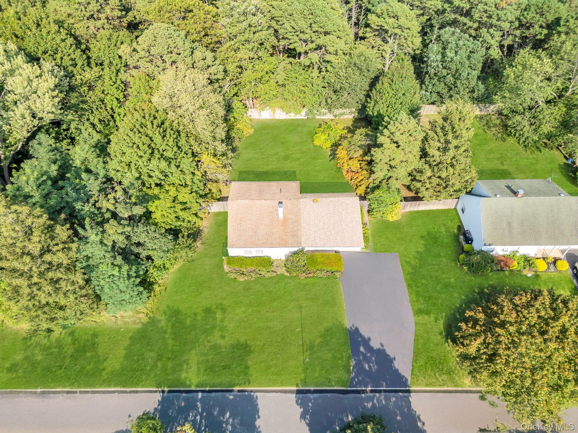 #3 photo, 75 White Pine Way, サフォーク郡 Medford , NY 11763