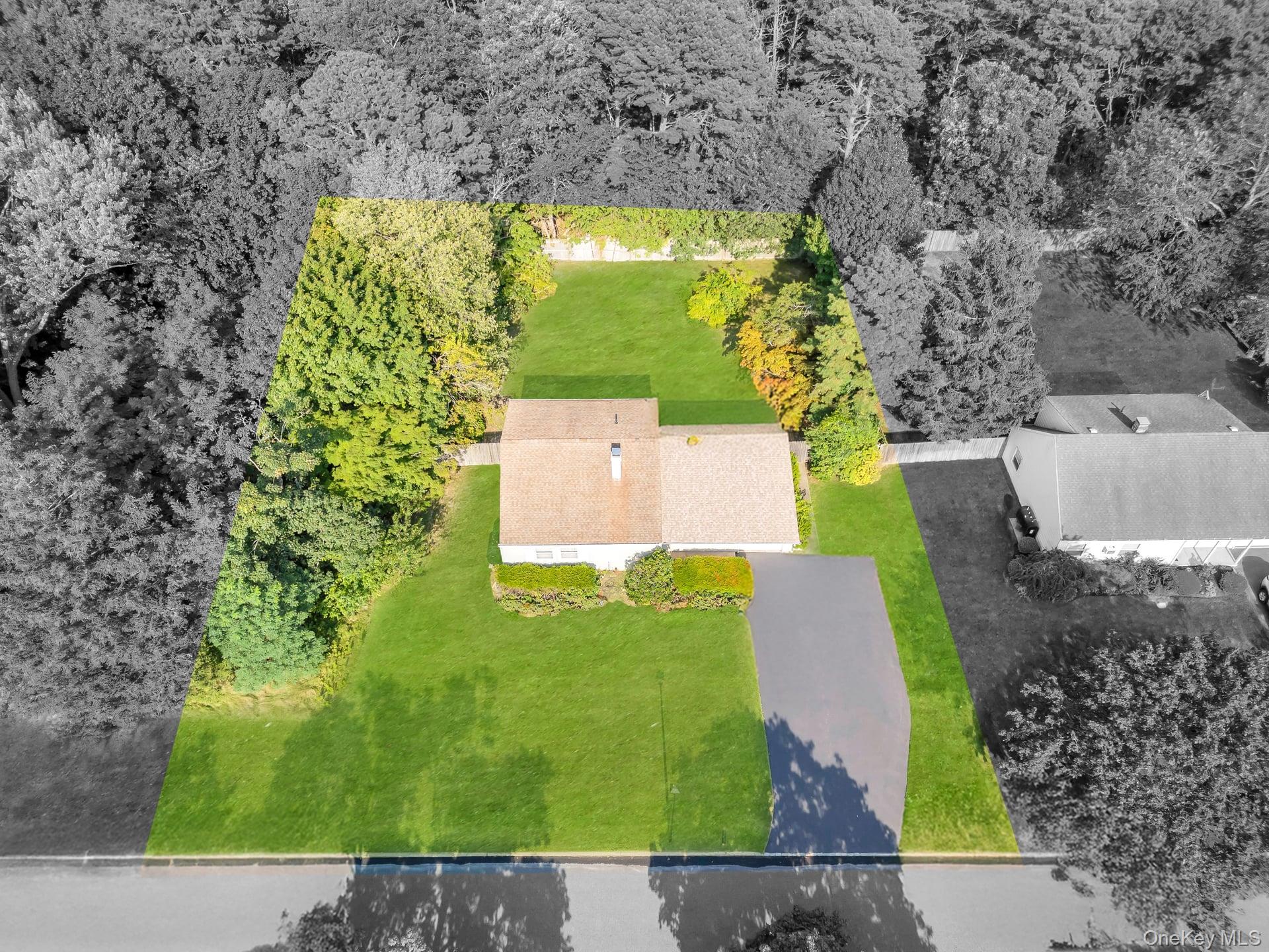 #4 photo, 75 White Pine Way, サフォーク郡 Medford , NY 11763