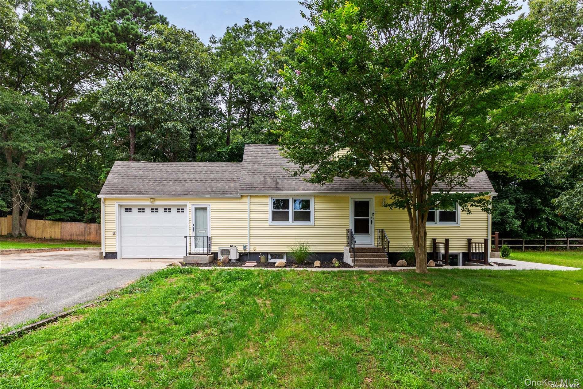 #1 photo, 110 E Bartlett Road, サフォーク郡 Middle Island , NY 11953