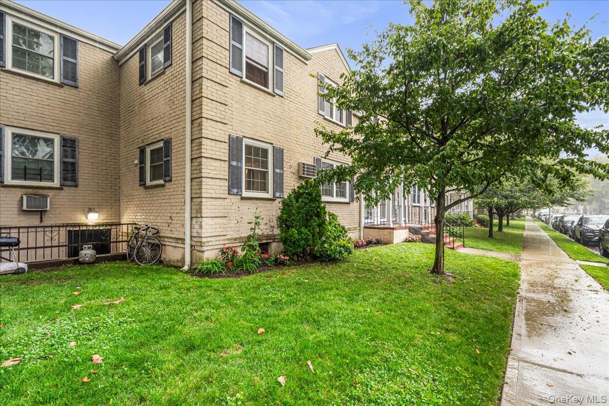 #15 photo, 223-64A 65 Avenue, クイーンズ区 Bayside , NY 11364