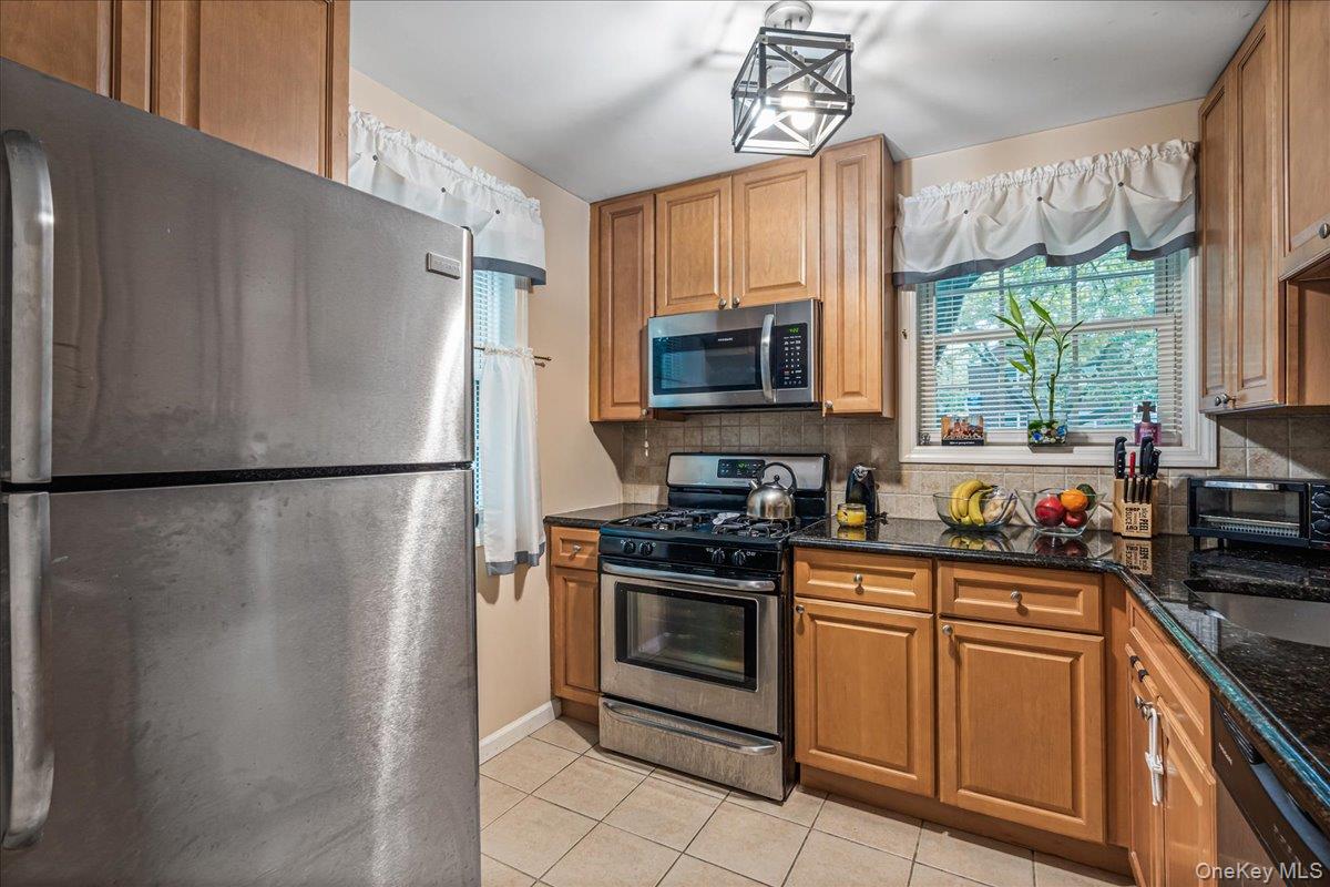 #5 photo, 223-64A 65 Avenue, クイーンズ区 Bayside , NY 11364