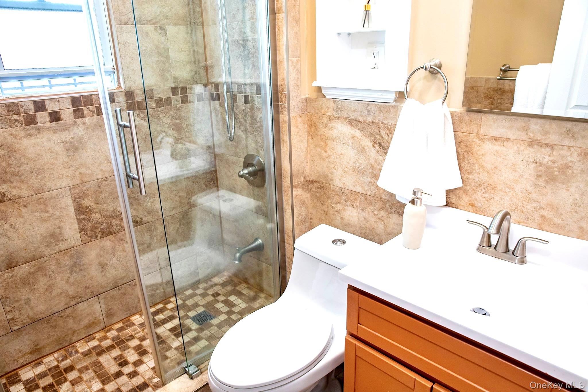 #14 photo, 126-27 147th Street, クイーンズ区 South Ozone Park , NY 11436