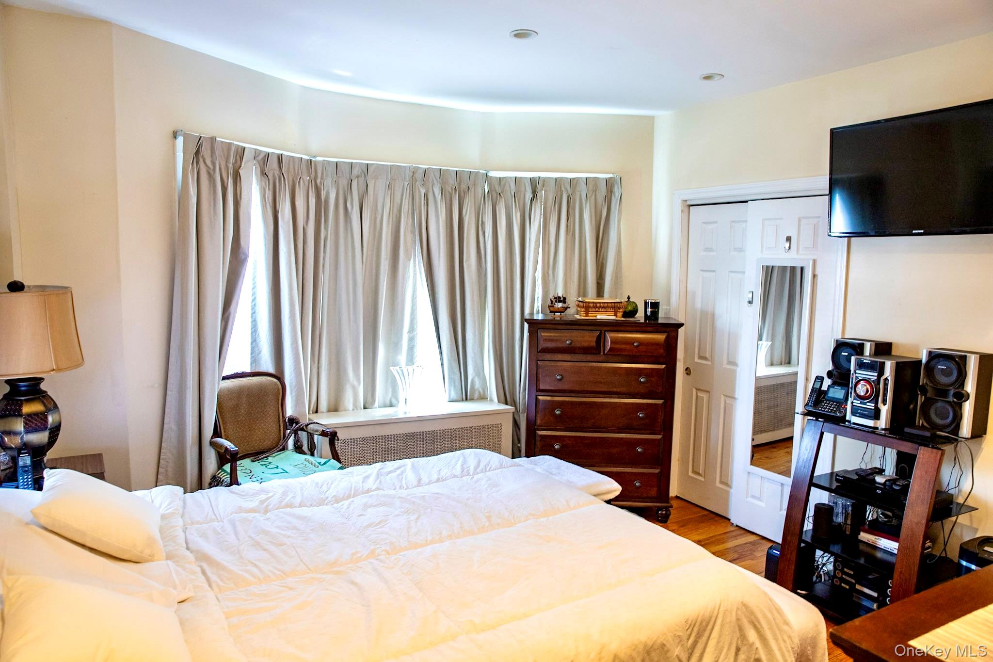 #16 photo, 126-27 147th Street, クイーンズ区 South Ozone Park , NY 11436