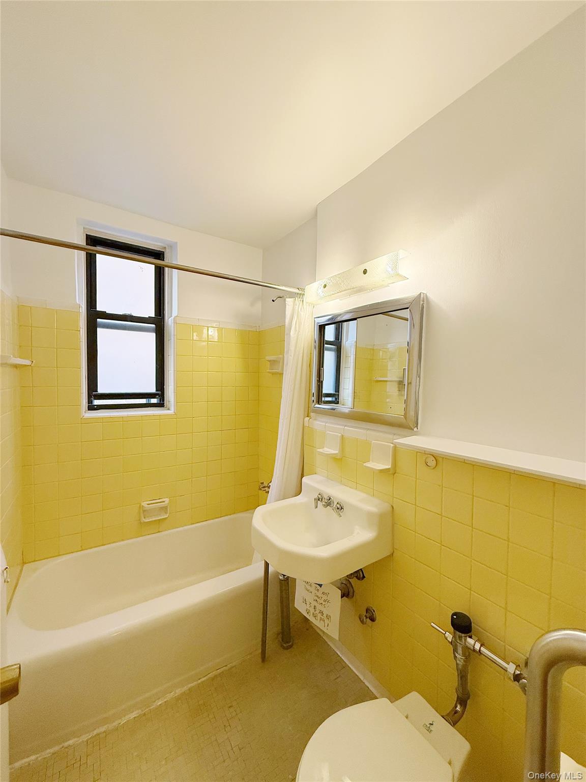 #5 photo, 13950 35 Avenue, クイーンズ区 Flushing , NY 11354