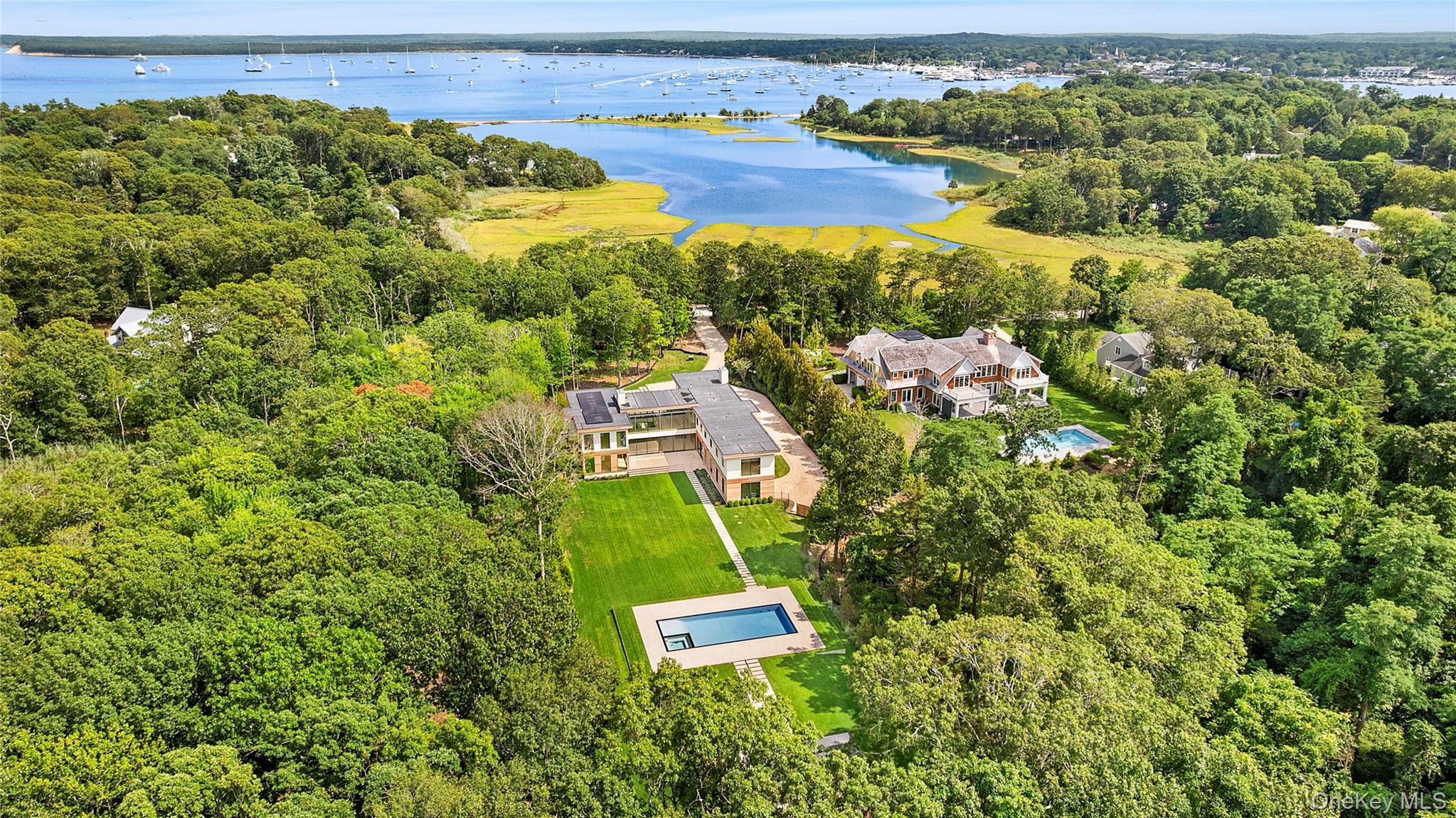 #3 photo, 27 Fresh Pond Road, サフォーク郡 North Haven , NY 11963