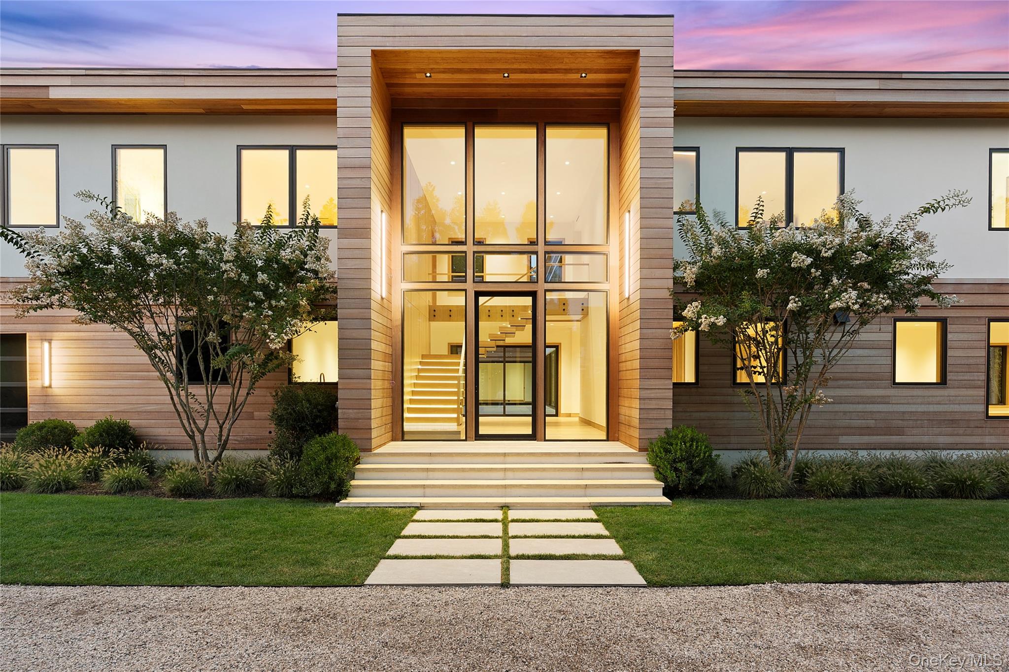 #4 photo, 27 Fresh Pond Road, サフォーク郡 North Haven , NY 11963